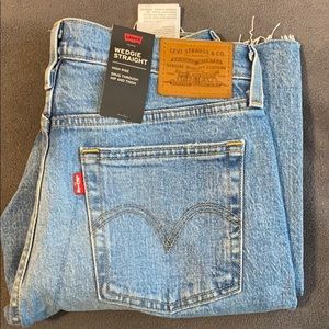 Levi’s Wedgie Straight Jeans